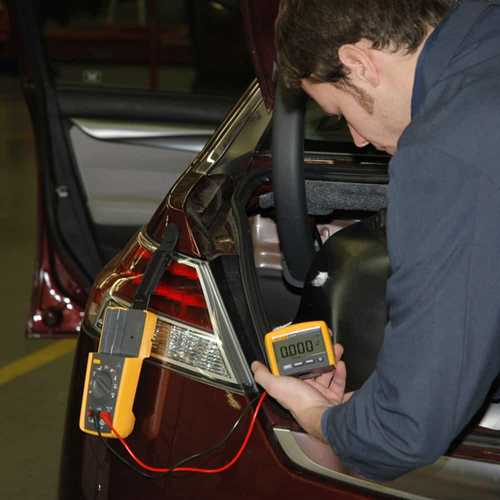 Fluke Remote Display Digital Multimeter Cat Iv V A Shop Online At Best Price In Uae